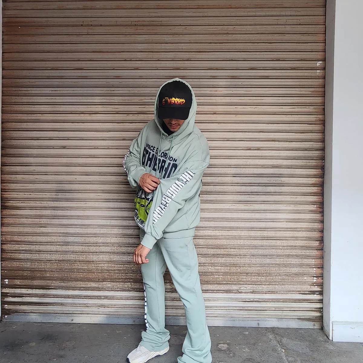 6TH NBRHD "BEYOND" PULLOVER-LIGHT GREEN (6TH-F1701)