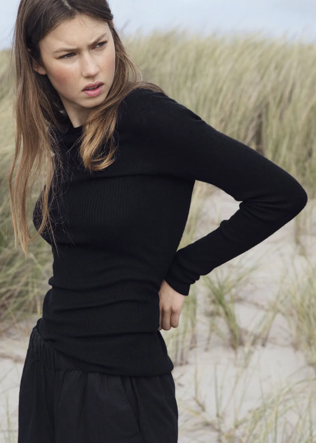 AIAYU - Madigan Cashmere - Black