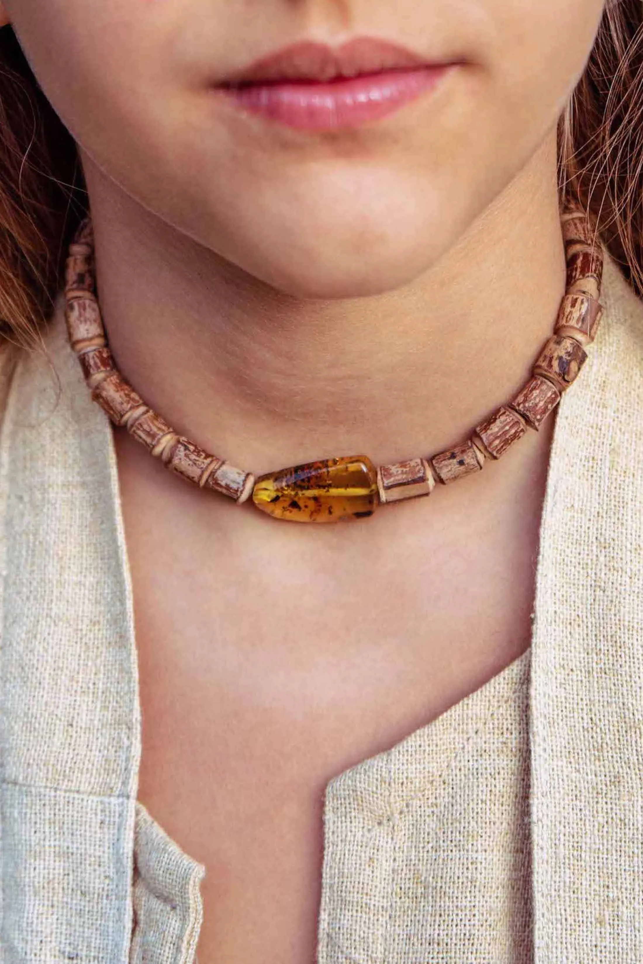 Earth Heart Children Necklace ๑๑๑ Raw Wood & Amber