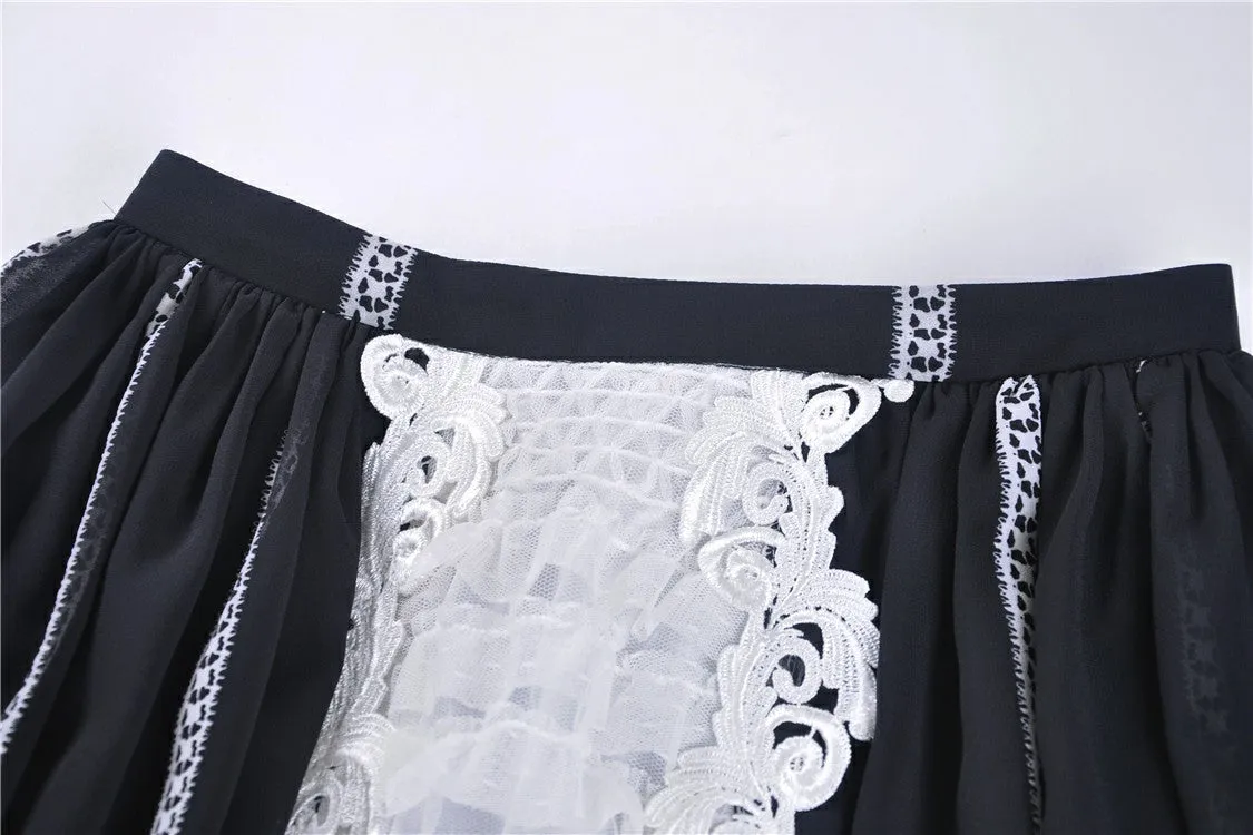 Gothic lolita Black and white skirt  KW153