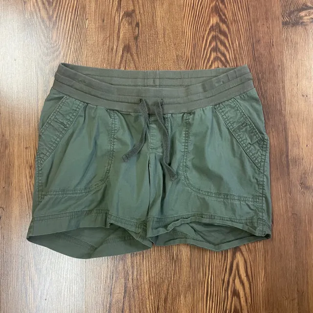 Motherhood SIZE M Maternity Shorts