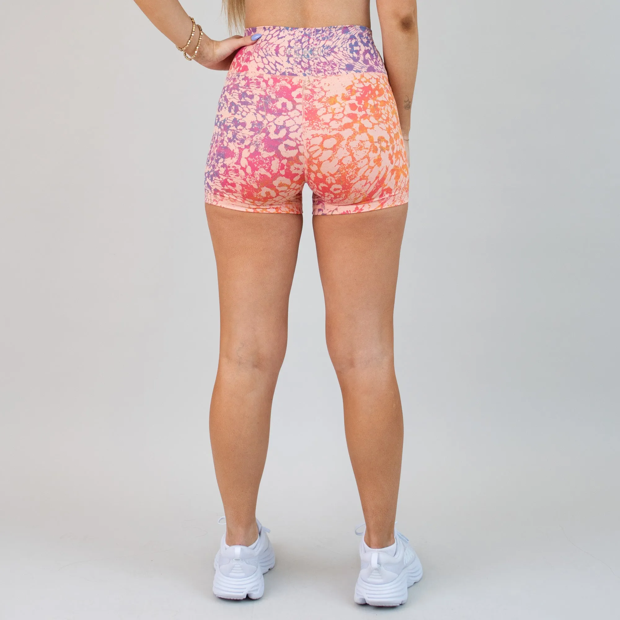 V Waistband Short 3.5" - High Rise