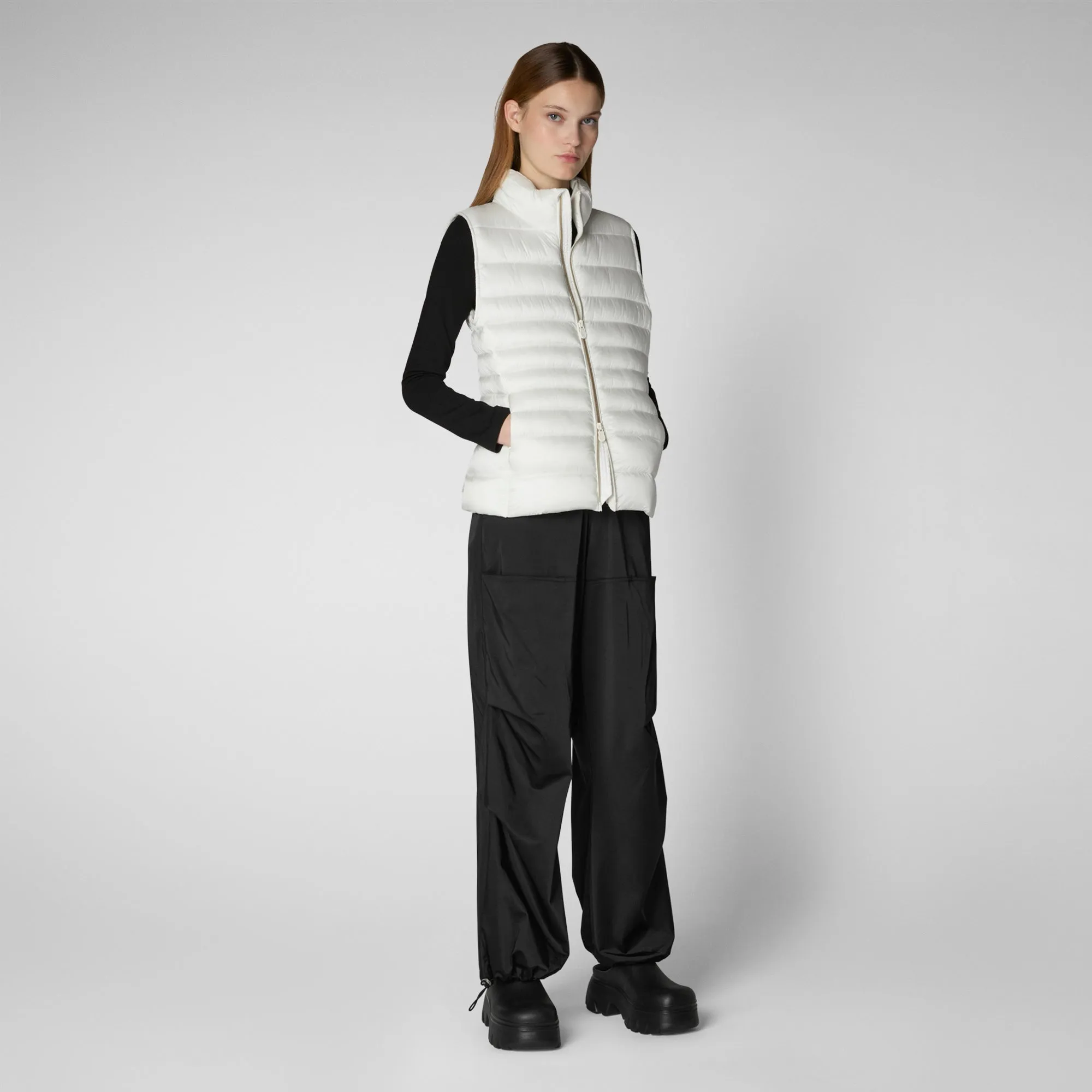 Woman's vest Lynn in off white